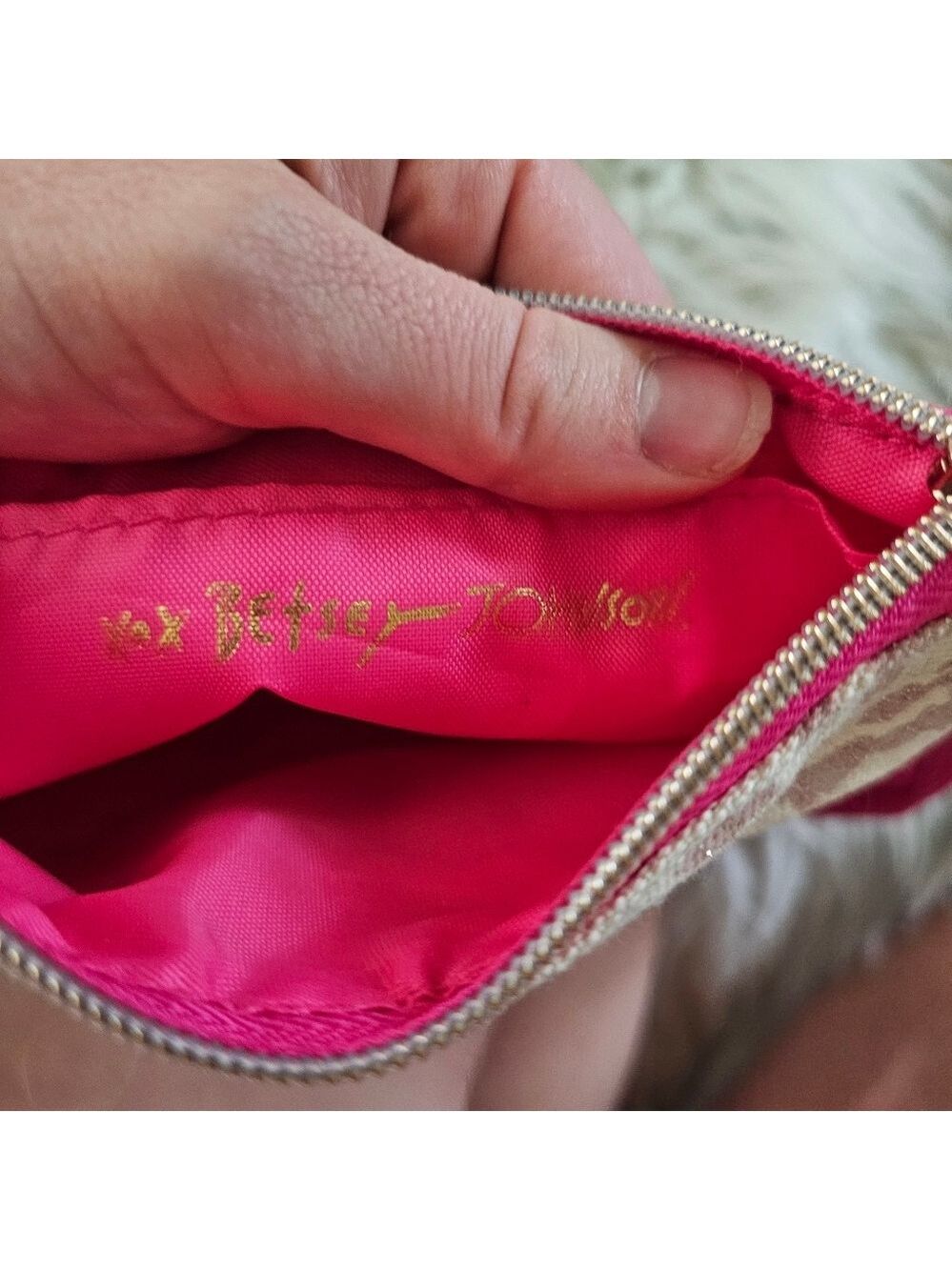 Betsey Johnson Mini Wristlet - Picture 3 of 3